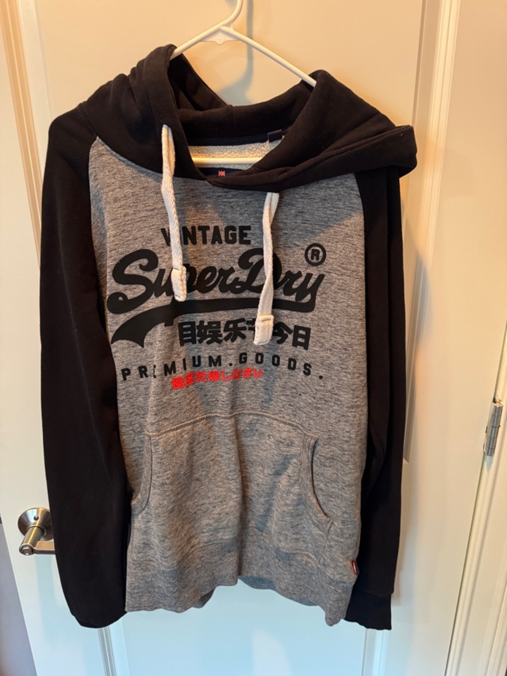 Superdry Gray and Black Vintage Logo Hooded Sweatshirt Size XL